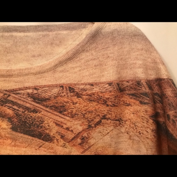 Lightweight Graphic Sweater - Picture 3 of 3